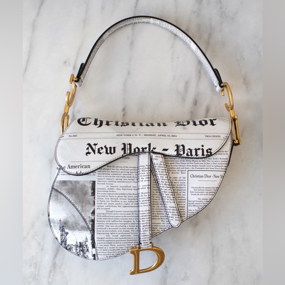 Rare Christian Dior 2024 Newspaper Print White Black Calfskin Saddle Bag - Picture 3 of 16